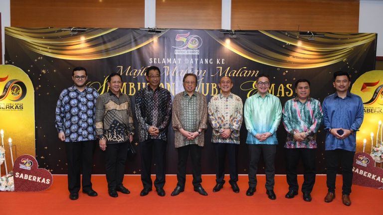Yang di-Pertua Negeri Sarawak Kelapan miliki pengalaman