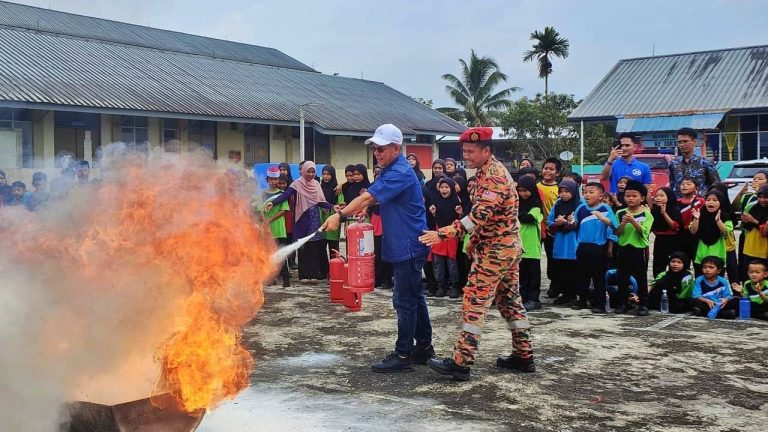 Dedahkan ilmu keselamatan kebakaran kepada pelajar sekolah