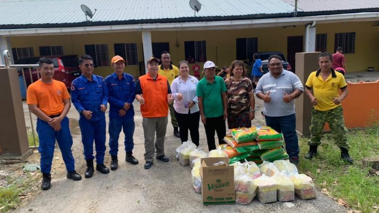 Penduduk Bukit Engkerbai, Lubok Bemban terima bantuan makanan