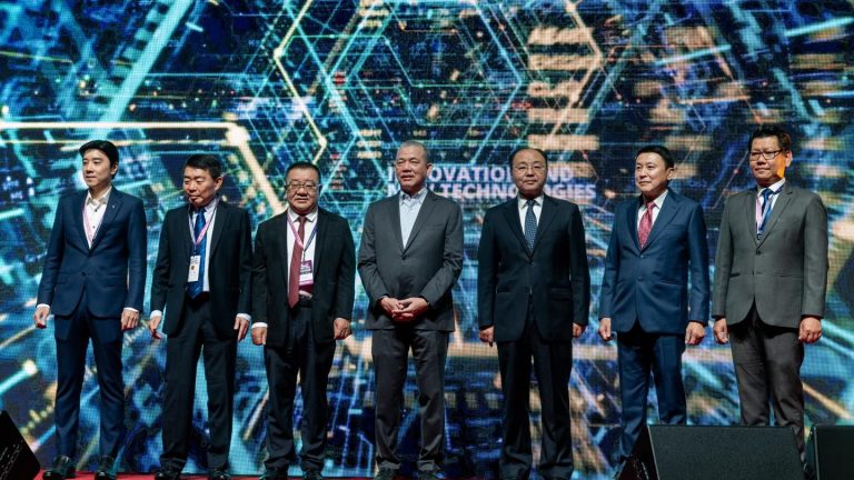 Pelabur China sumbang RM55.4 bilion dalam sektor negara – Fadillah