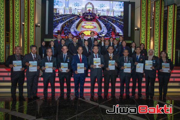 Penggunaan air domestik lebih 35,000 liter seisi rumah sebulan akan dikena surcaj