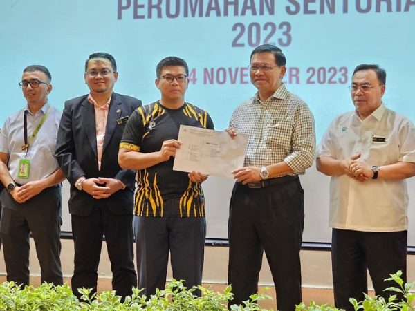 Terima kasih Kerajaan Sarawak, bantu selesaikan kemelut perumahan Sentoria
