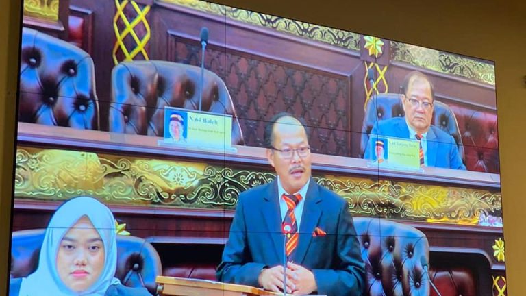 Kaji semula elaun ketua masyarakat, ketua kaum dan ahli majlis