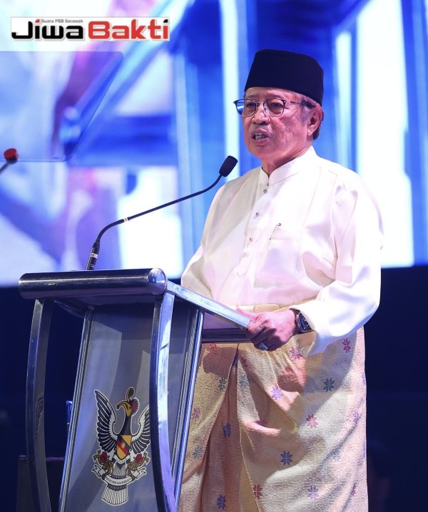 Bekerja gigih bangun Sarawak – Abang Johari