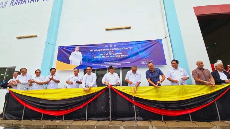 Bekalan air bersih mencukupi untuk penduduk Tanjung Manis