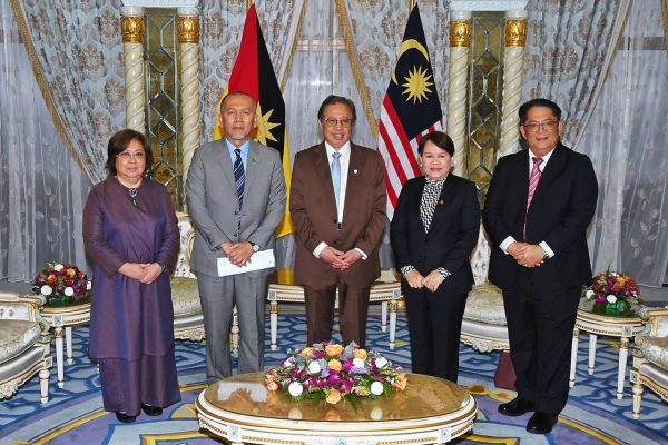 Sentiasa jaga hak Sarawak – Abang Johari