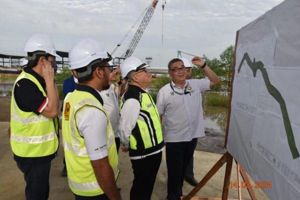 Projek Jalan Raya Utama Kedua kurangkan masa perjalanan