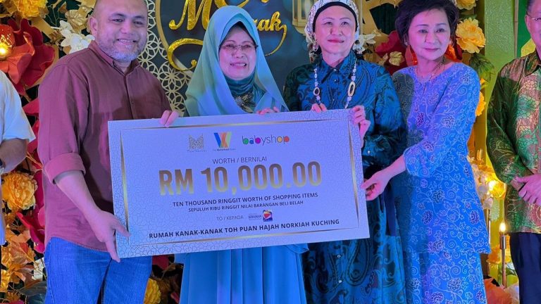 Daftarkan kanak-kanak di rumah kebajikan sebagai warganegara