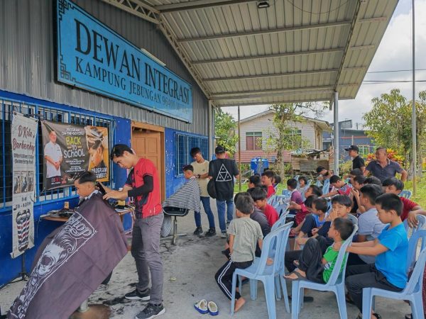 Pemuda, Belia PBB N.58 Balingian anjur program gunting rambut percuma