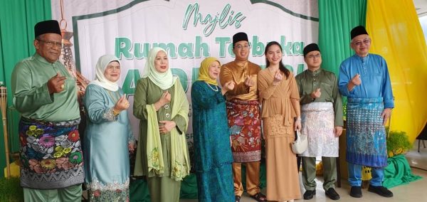 Rumah terbuka Aidilfitri ADUN, Ahli Parlimen di Lundu