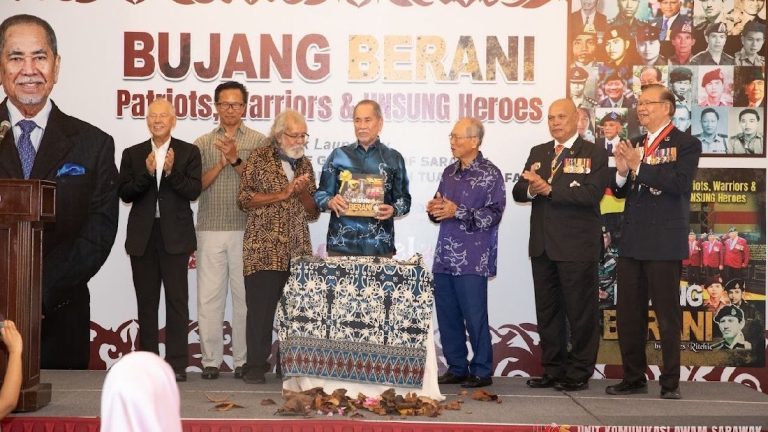 Buku Bujang Berani dilancar