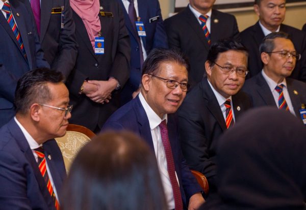 PETROS beli gas asli daripada pengeluar gas huluan mulai 1 Julai depan