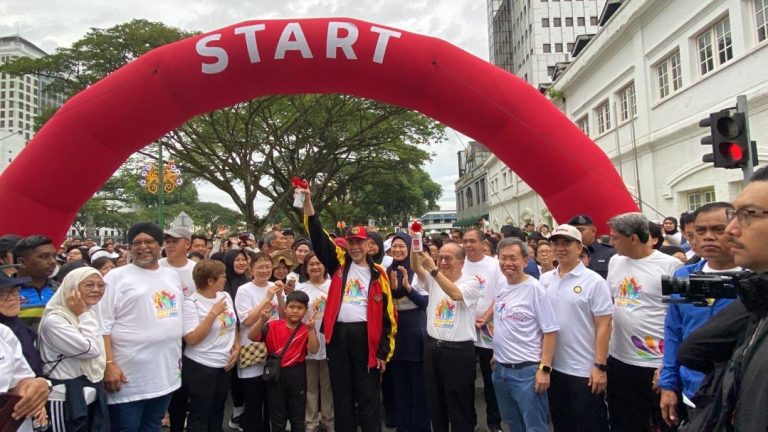 ‘Sarawak Harmony Walk’ pamerkan keharmonian kaum, agama