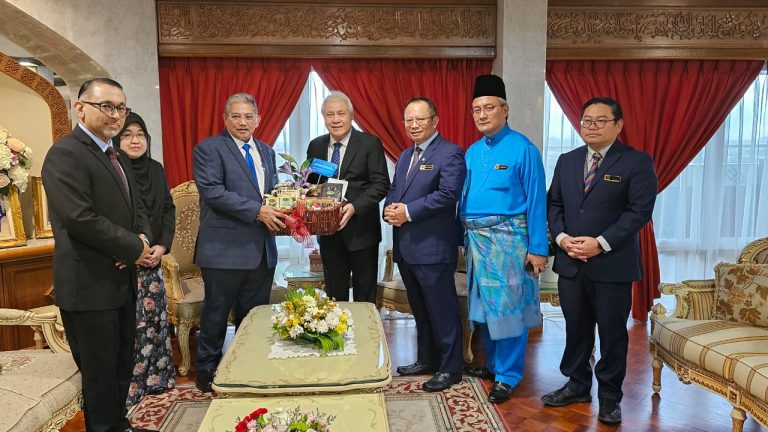 Sarawak, Brunei bincang pembukaan STATOB