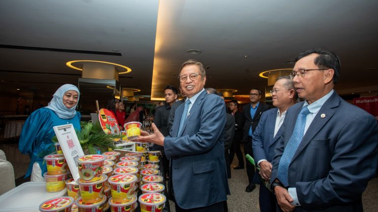 Sarawak perlukan dana besar pacu industri tananam padi