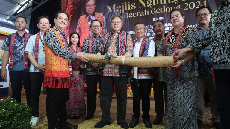Kritikan tidak lemahkan semangat Abang Johari majukan Sarawak