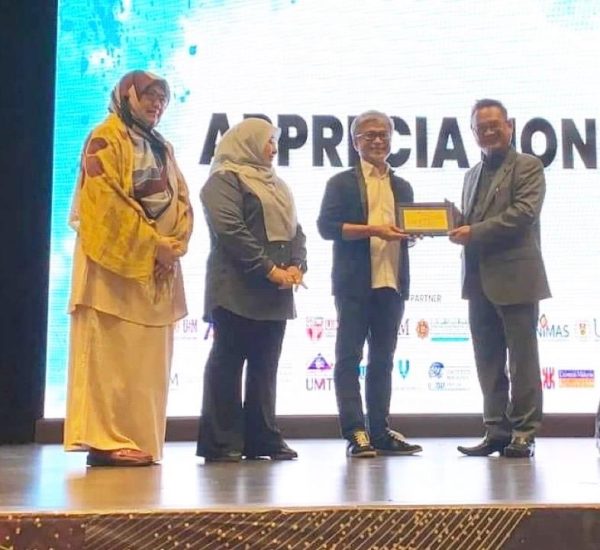 Penubuhan IPT masih dibincang – Dr Annuar