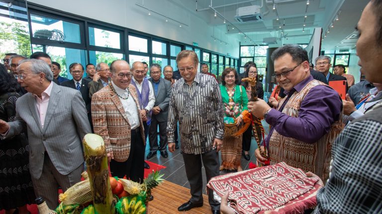 Jawatan Yang Dipertua Dewan Negara, PM bakal umum – Abang Johari