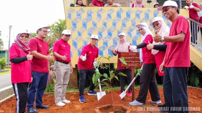 Tiga sekolah terpilih menyertai program CSR