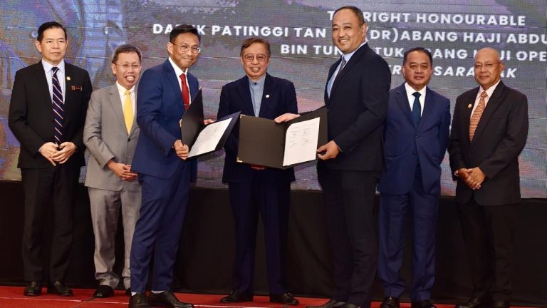 Sarawak kaji bina jalan bertingkat atas tanah gambut