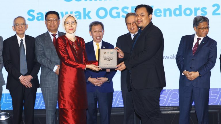 Kerjasama PETROS, PETRONAS berlandas undang-undang – Abang Johari