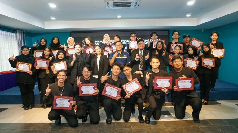 25 pelajar cemerlang UiTM Cawangan Sarawak jadi duta