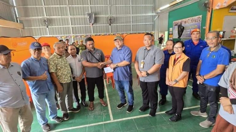 Mangsa kebakaran Kampung Baru Tatau terima bantuan