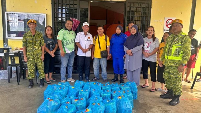 Mangsa kebakaran Rumah Spencer Biju Ulu Sebetan dibantu