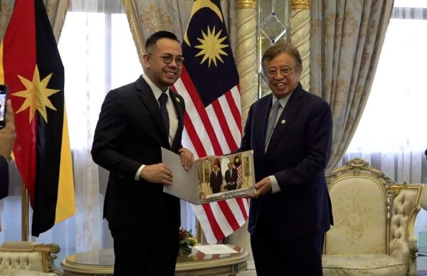 Ordinan Buruh Sarawak ke Parlimen