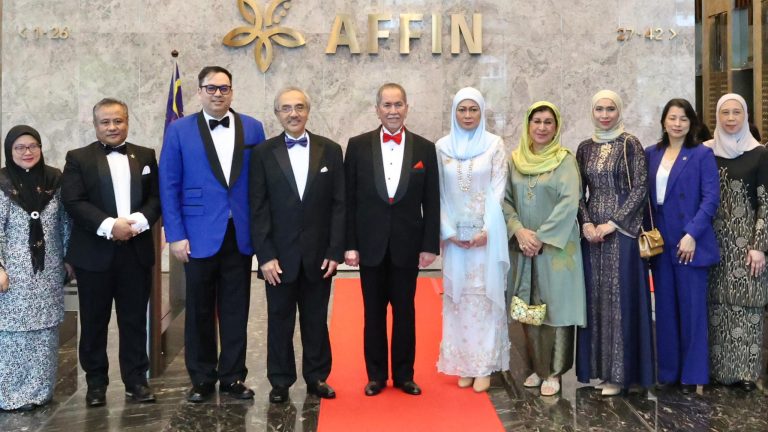TYT Sarawak lawat Ibu pejabat Menara Affin Bank