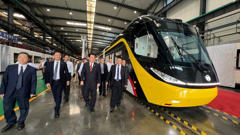 Dua unit pertama ART tiba di Kuching akhir 2024