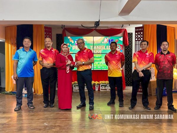 Pesta Tanglung martabat budaya tradisional, pupuk semangat kekitaan