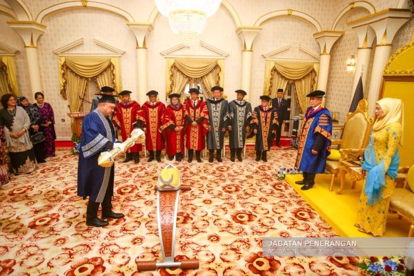 Yang di-Petua Negeri Sarawak dilantik Canselor UNIMAS baharu