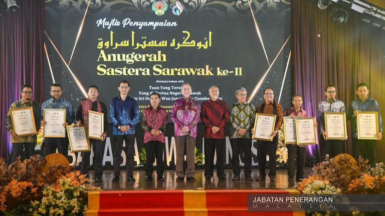 Tingkatkan kesedaran masa depan melalui penulisan sastera