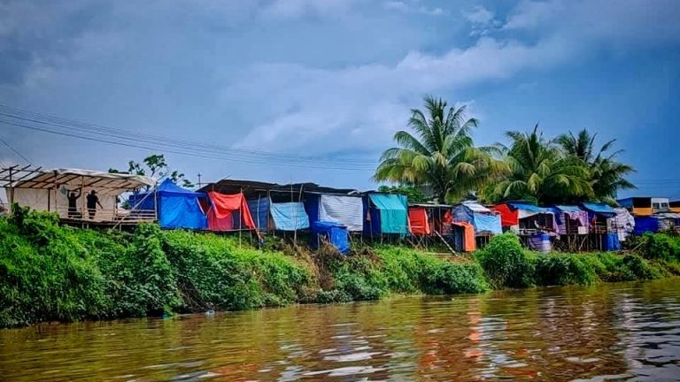 ‘Langko’ mula dibina di Tebingan Sungai Batang Lupar