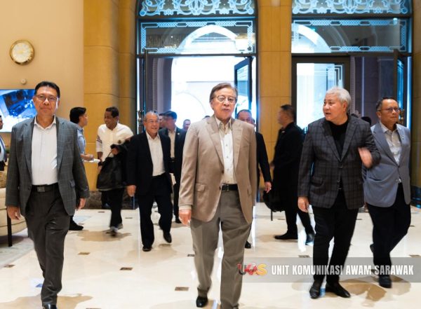 Abang Johari tiba di Abu Dhabi, mulakan lawatan kerja empat hari