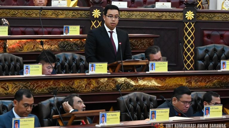 Bangunkan Lundu sebagai hab pelancongan