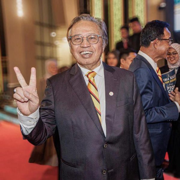 Pelantar benua dalam kawasan perairan Sarawak milik mutlak negeri ini – Premier