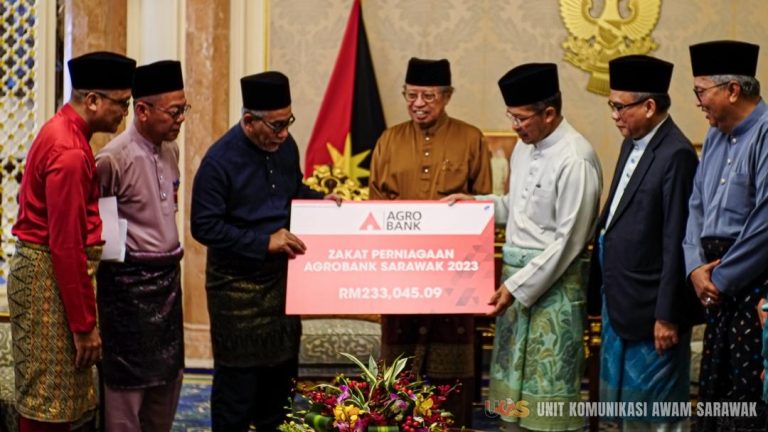 Agrobank serah zakat perniagaan kepada TBS