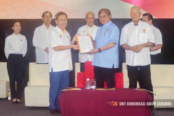 Sarawak bakal susun semula struktur ekonomi, guna kaedah profesional, terkini