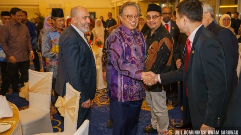 Premier Sarawak hadiri Majlis Makan Malam RISEAP