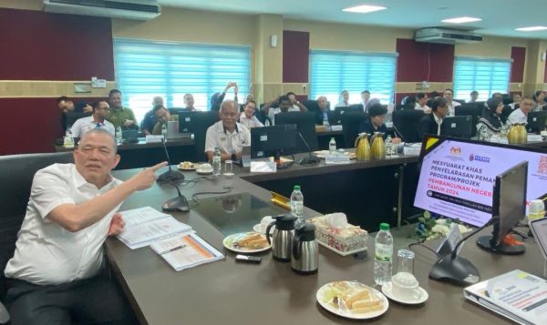 11 projek persekutuan sakit di Sarawak, kewangan antara faktor