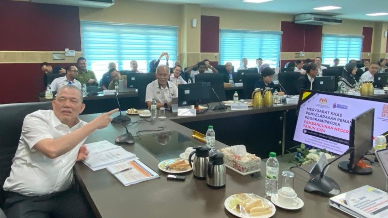 11 projek persekutuan sakit di Sarawak, kewangan antara faktor