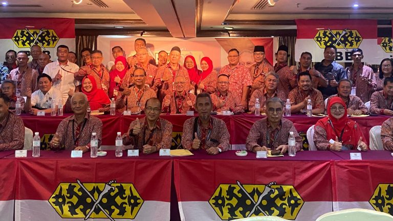 Jawatankuasa Cawangan N8 Satok menang tanpa tanding