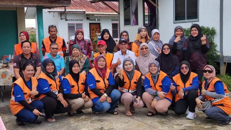 Parti PBB Cawangan Kalaka, ADUN santuni warga emas