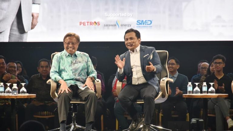 Jangan cemburu kemajuan Sarawak – Premier