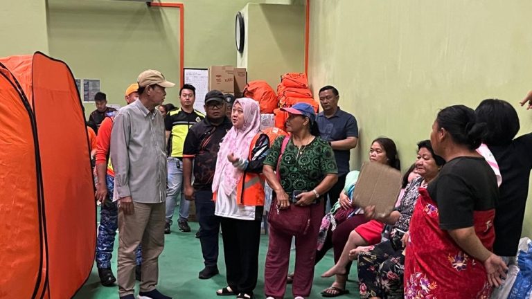 Banjir: Majang Renggi zahirkan terima kasih kepada semua petugas