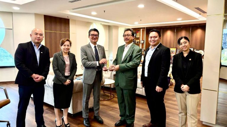 Rembus H2 loji hidrogen pertama nyahkarbon sistem pengangkutan awam