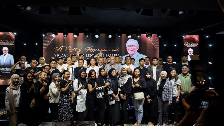 Sumbangan pengamal media dihargai, sebarluaskan maklumat pembangunan