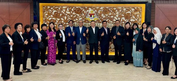 Parti PBB Repok, SUPP Sarikei lawat Dewan Rakyat